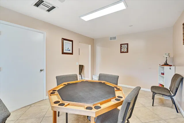 Unit 106 photo 29