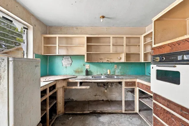 Residence photo 12