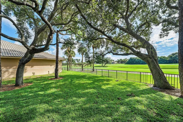Bocaire Country Club Residence photo 43