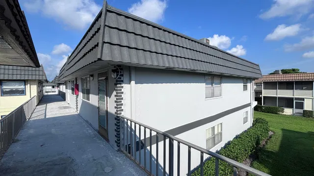 Residence photo 2