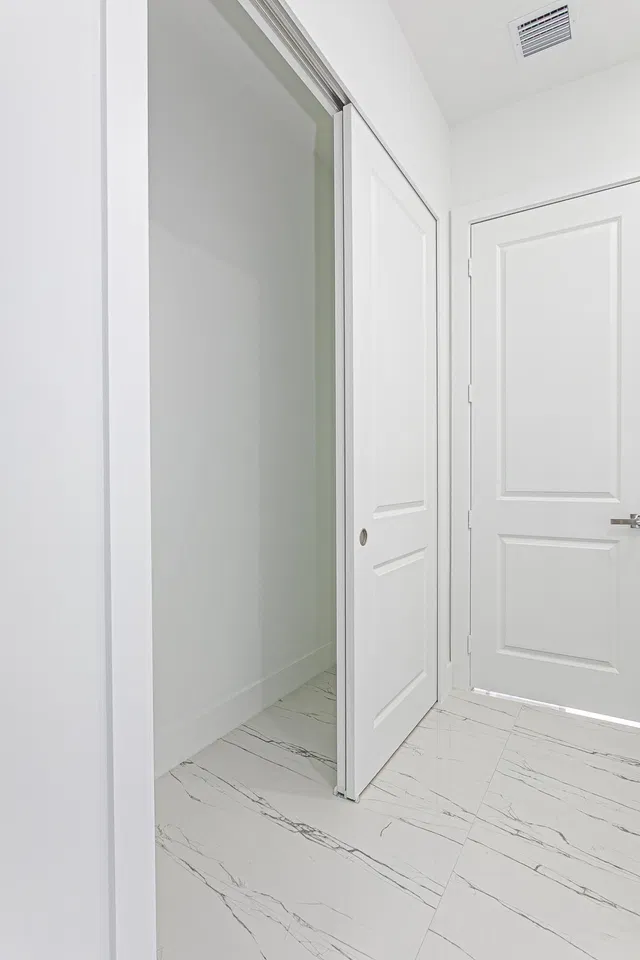 Residence photo 17