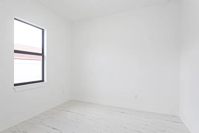 Residence photo 18