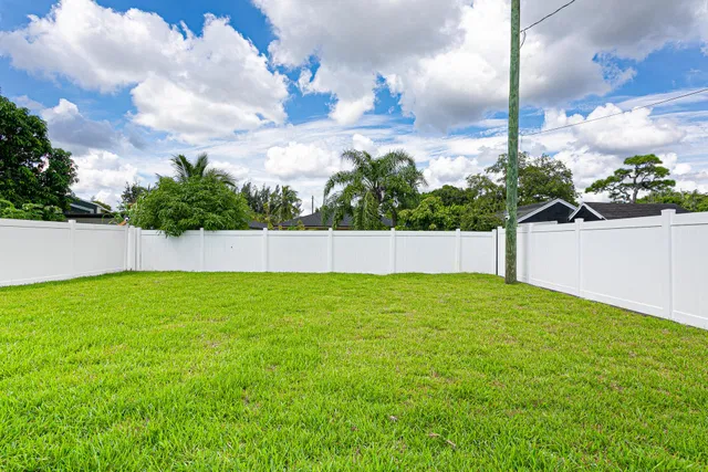 Residence photo 47