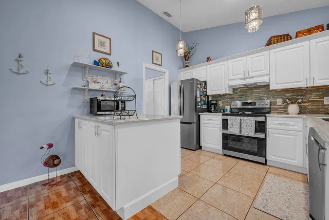 Residence photo 4