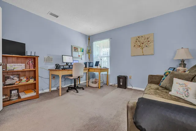 Residence photo 24