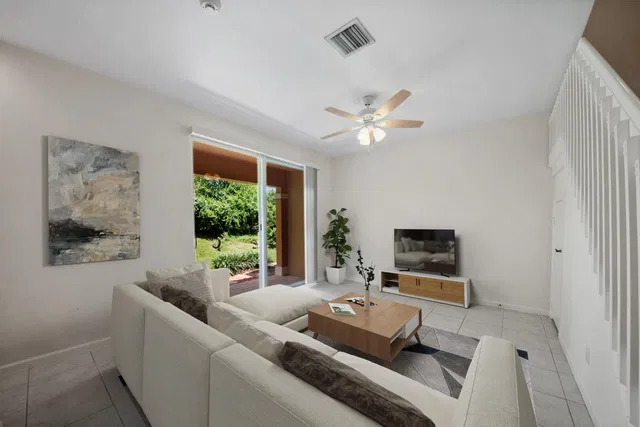 Residence photo 10