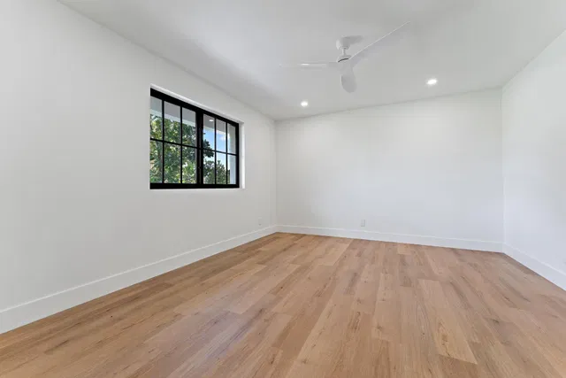 Residence photo 18