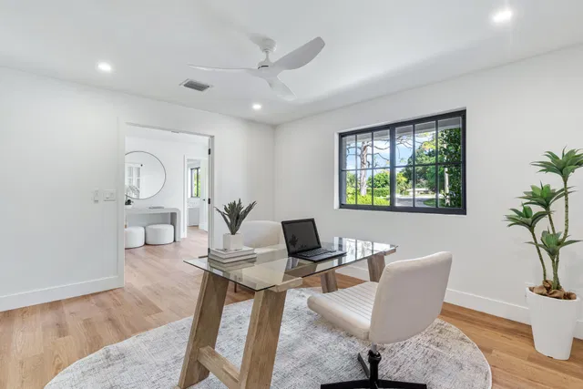 Residence photo 19