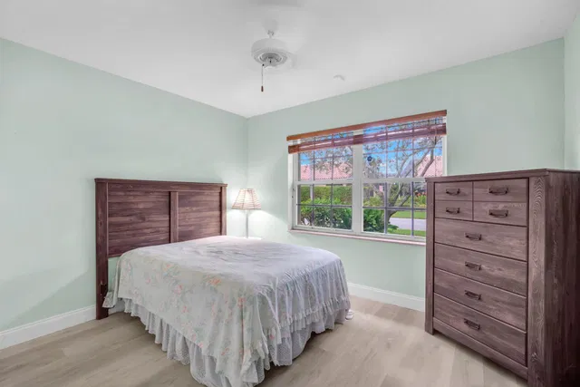  Residence photo 24