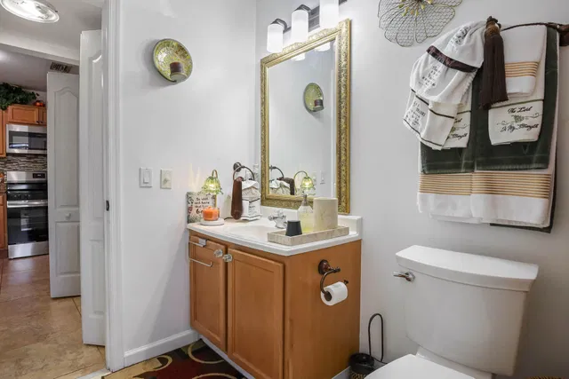 Unit C photo 19