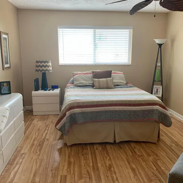 Unit 301 photo 11