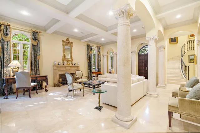 Royal Park Residence photo 7