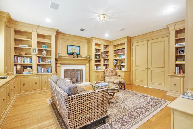 Royal Park Residence photo 20