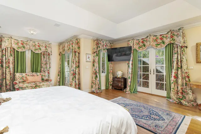 Royal Park Residence photo 23