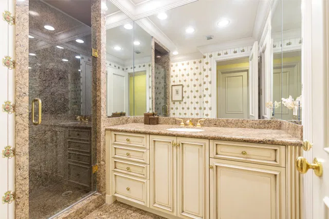 Royal Park Residence photo 26