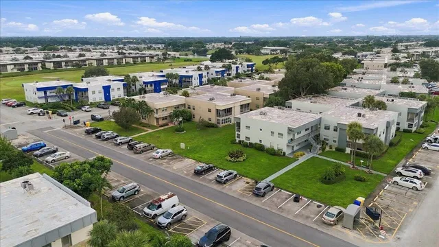 Residence photo 3