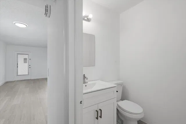 Residence photo 16