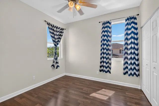 Residence photo 10