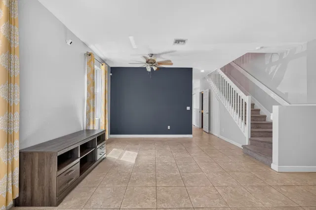 Residence photo 18
