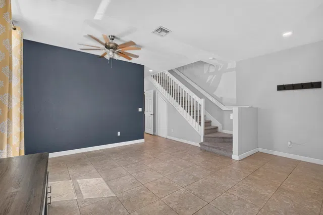 Residence photo 19