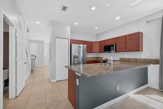 Residence photo 23