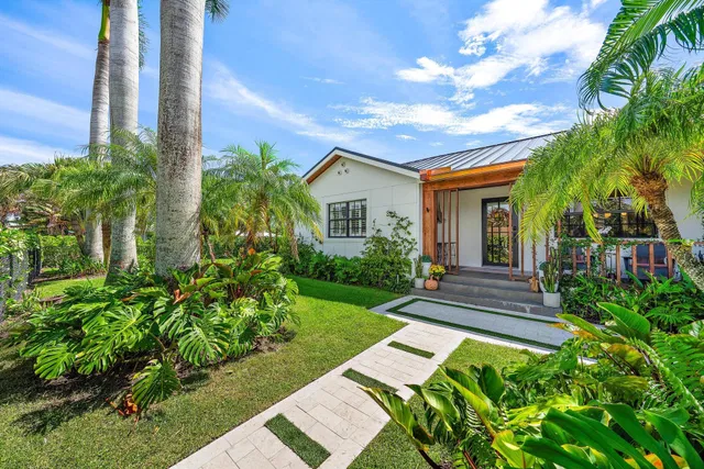 SoSo West Palm Beach Residence photo 3