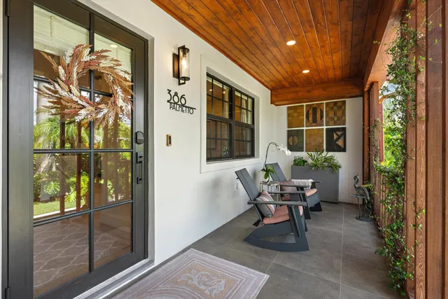 SoSo West Palm Beach Residence photo 5