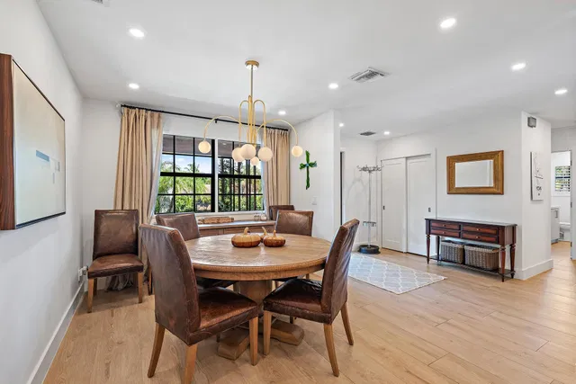 SoSo West Palm Beach Residence photo 8