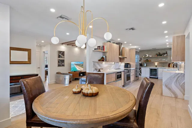 SoSo West Palm Beach Residence photo 13