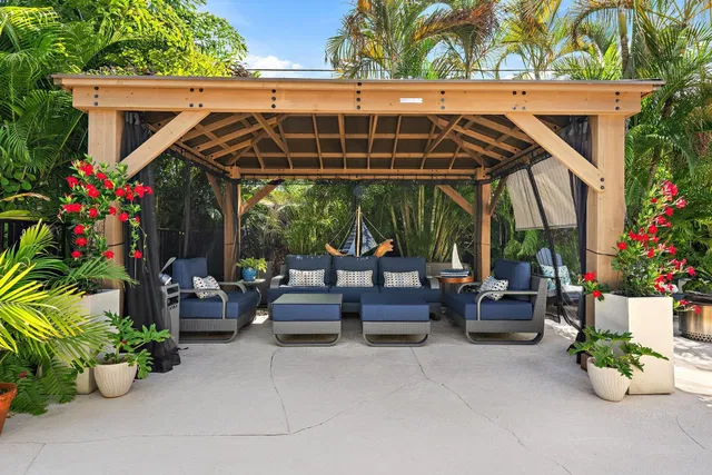 SoSo West Palm Beach Residence photo 29