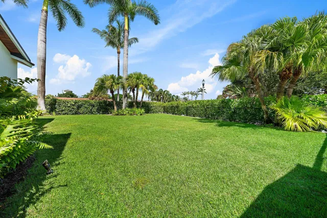 SoSo West Palm Beach Residence photo 36