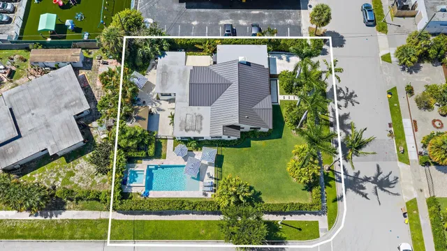 SoSo West Palm Beach Residence photo 39