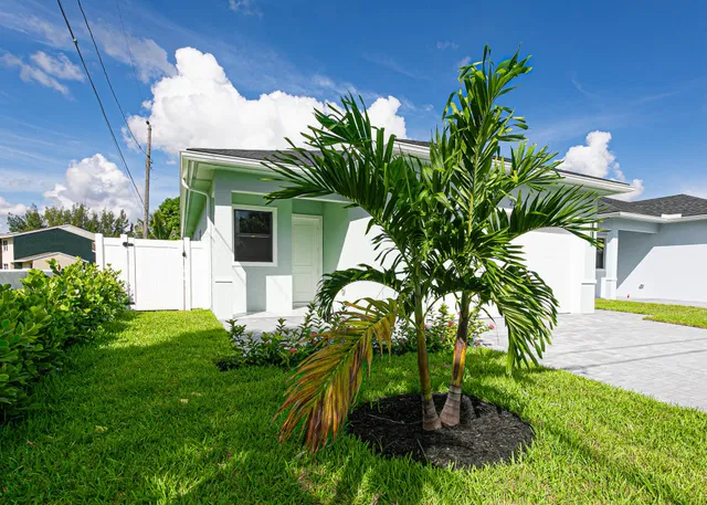Residence photo 2