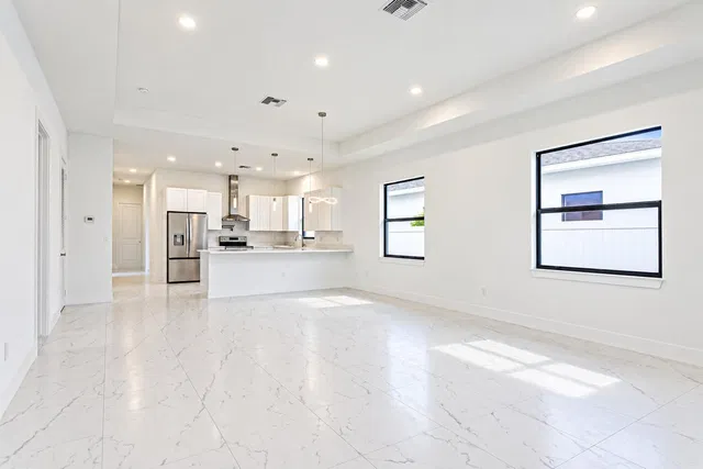 Residence photo 9