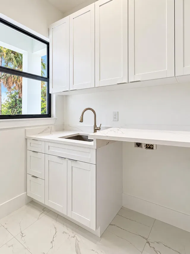 Residence photo 18