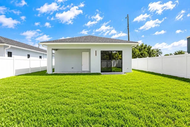 Residence photo 42