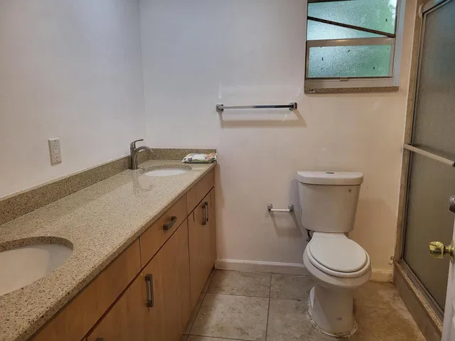  Residence photo 6