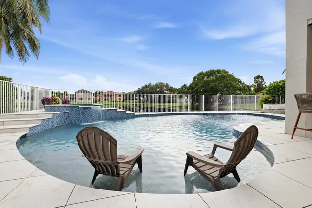  Residence photo 4