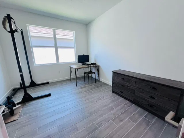  Residence photo 12