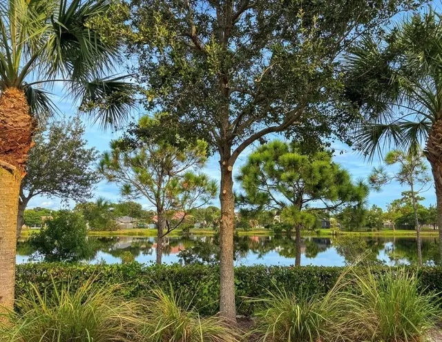  Residence photo 19