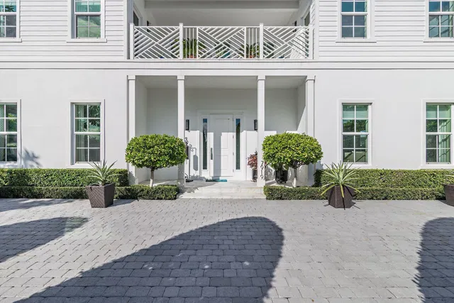 SoSo West Palm Beach Residence photo 4