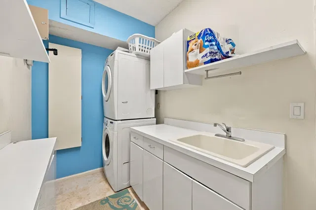 Residence photo 41