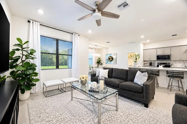 Residence photo 10