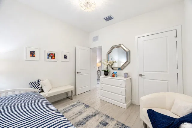 Residence photo 29