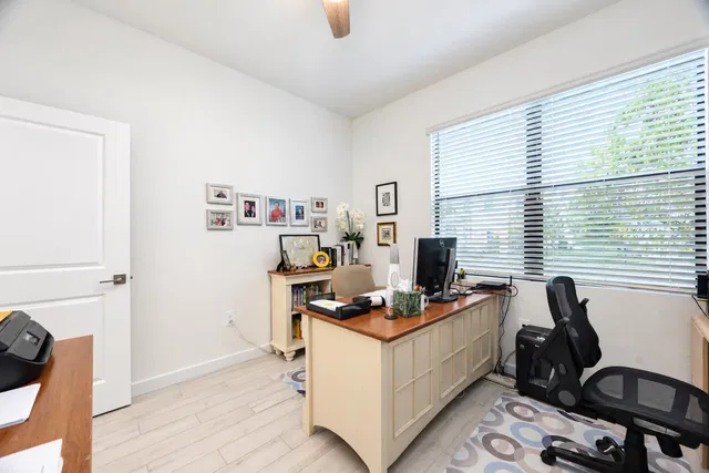 Residence photo 33