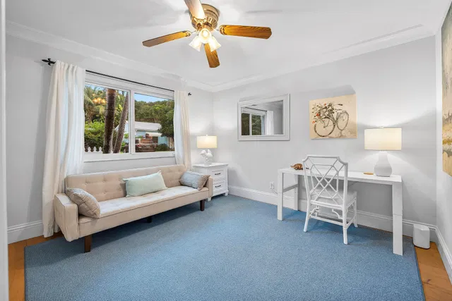 Residence photo 3