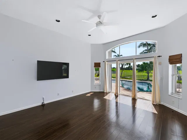 Residence photo 21