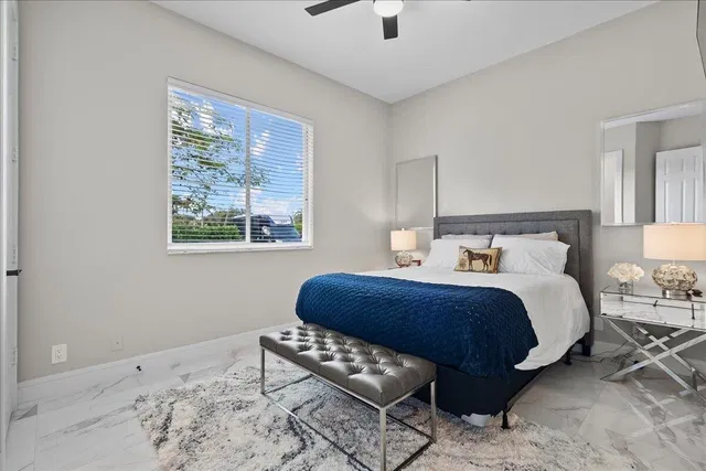 Residence photo 19
