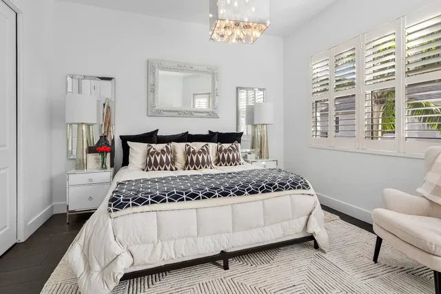 Residence photo 24