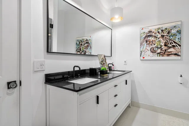 Residence photo 26